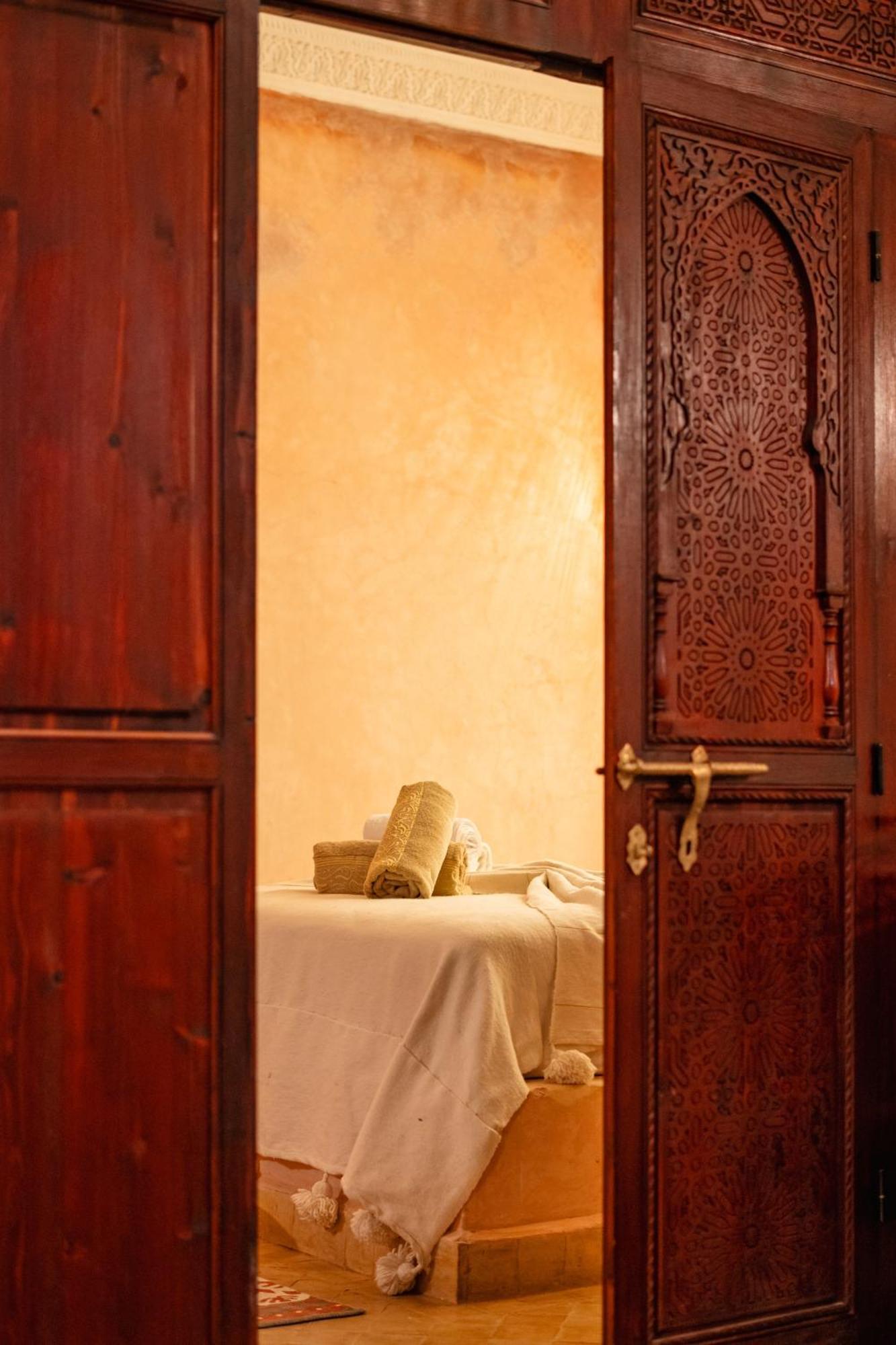 Vakantiehuis Prive Dar L'etoile - Jacuzzi Piscine & Petit Dej Inclus