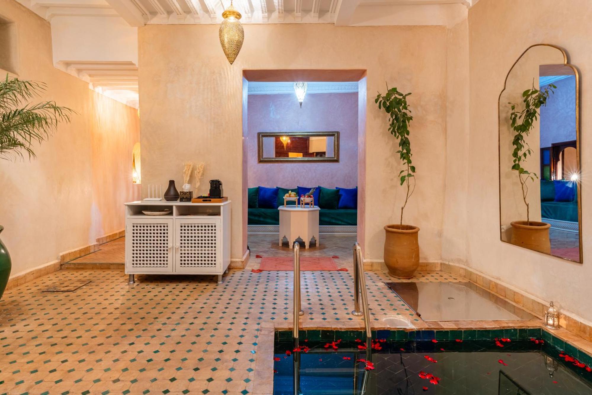 Vakantiehuis Prive Dar L'etoile - Jacuzzi Piscine & Petit Dej Inclus Marrakesh