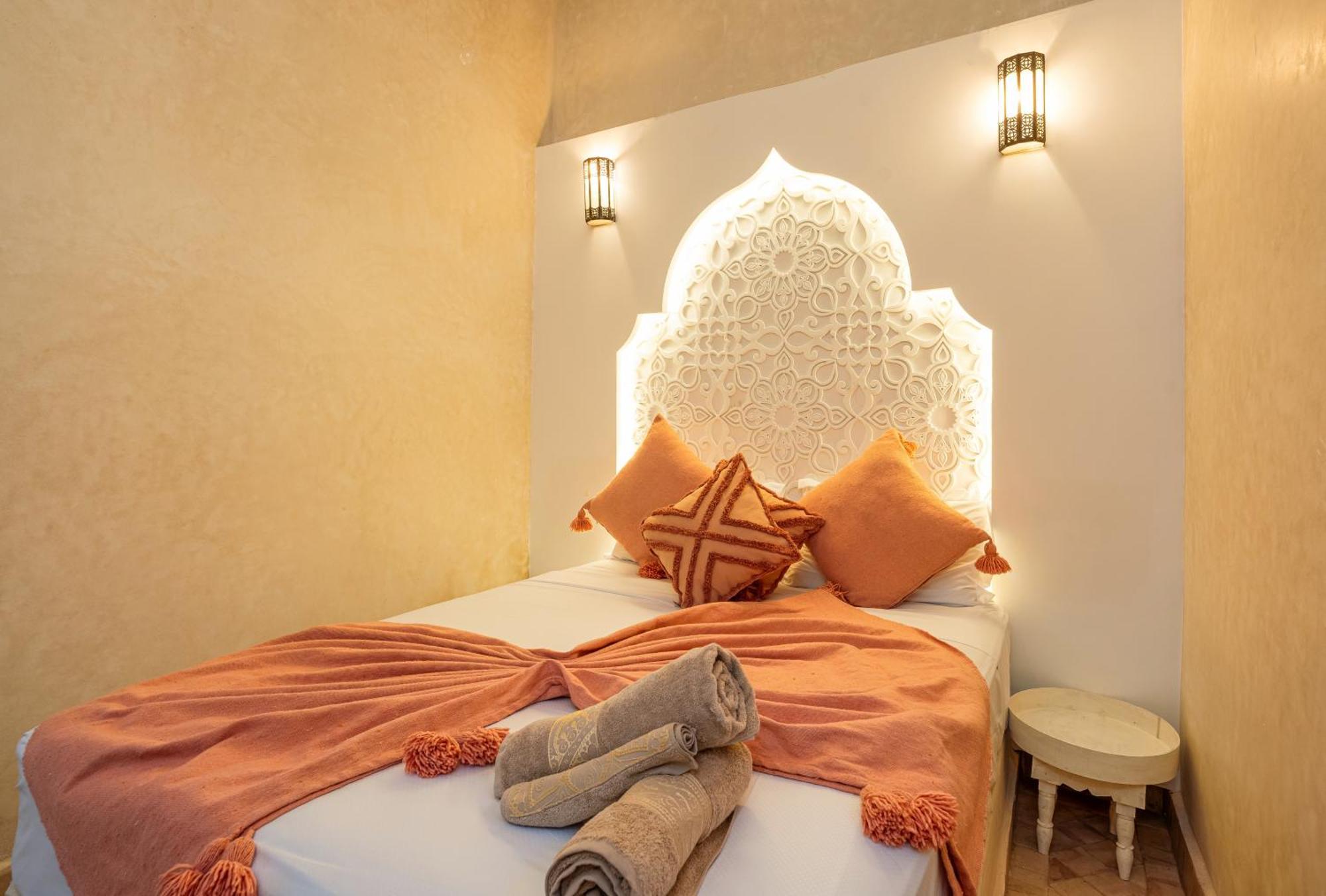Vakantiehuis Prive Dar L'etoile - Jacuzzi Piscine & Petit Dej Inclus *